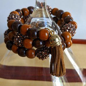 Wooden beaded memory wire bracelet
